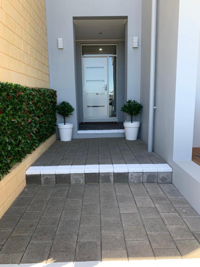 Appartamento The Hutt On Mandurah Marina Esterno foto