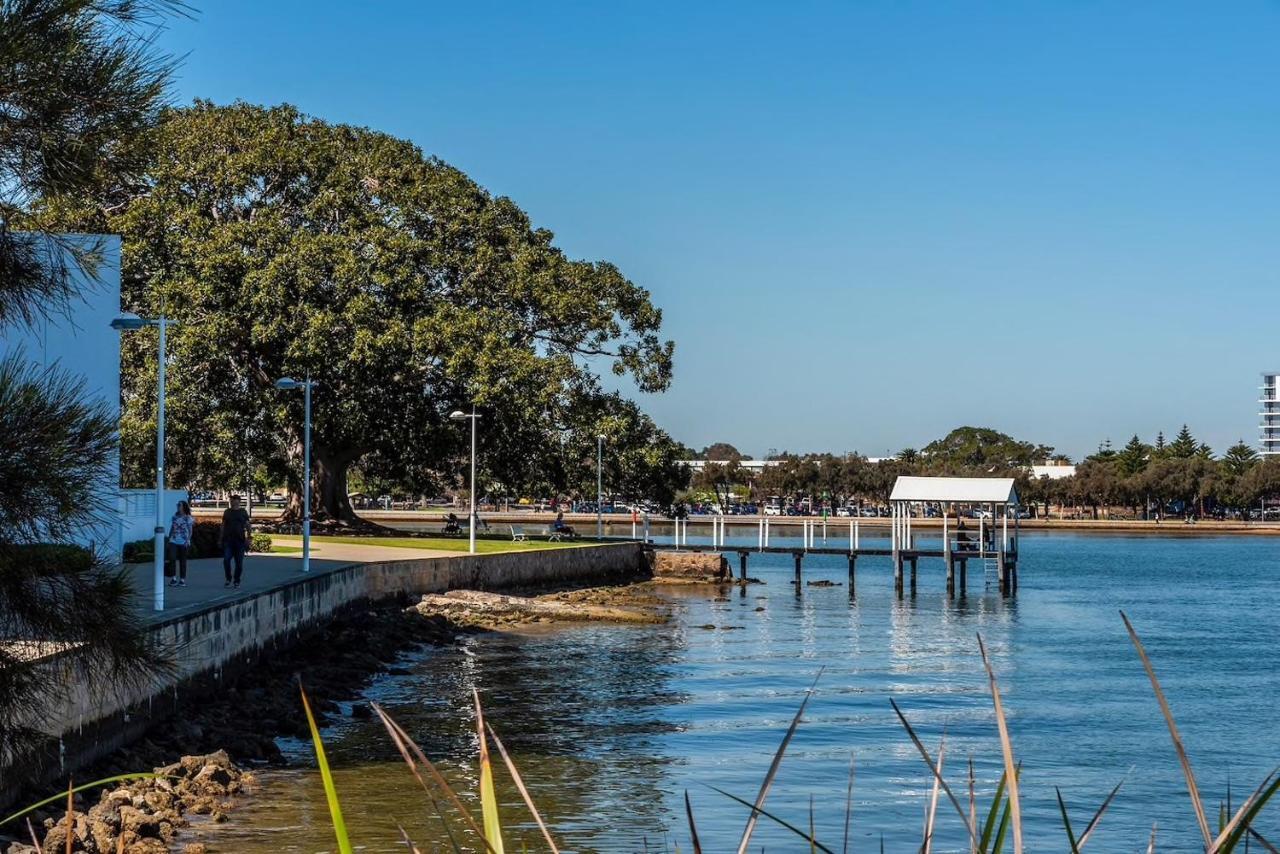Appartamento The Hutt On Mandurah Marina Esterno foto